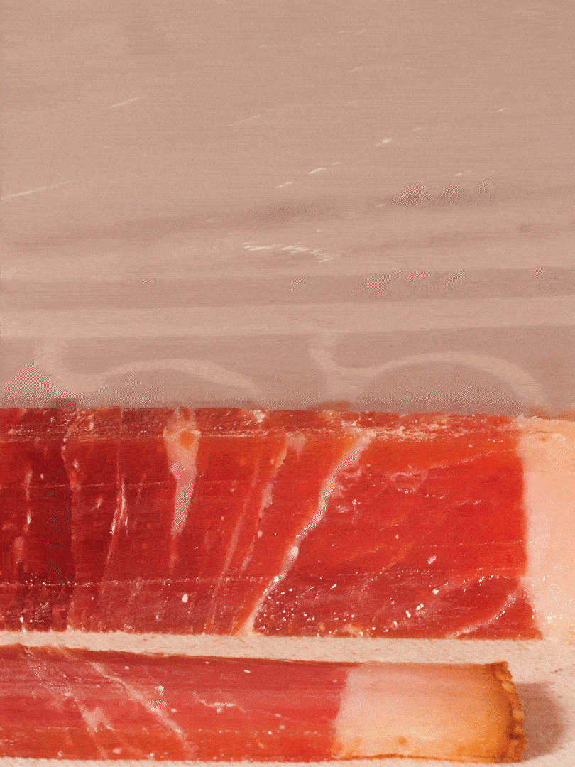 金字火腿切片，溫水浸泡5分鐘